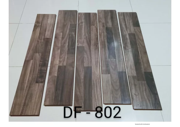 3 Strip Glossy